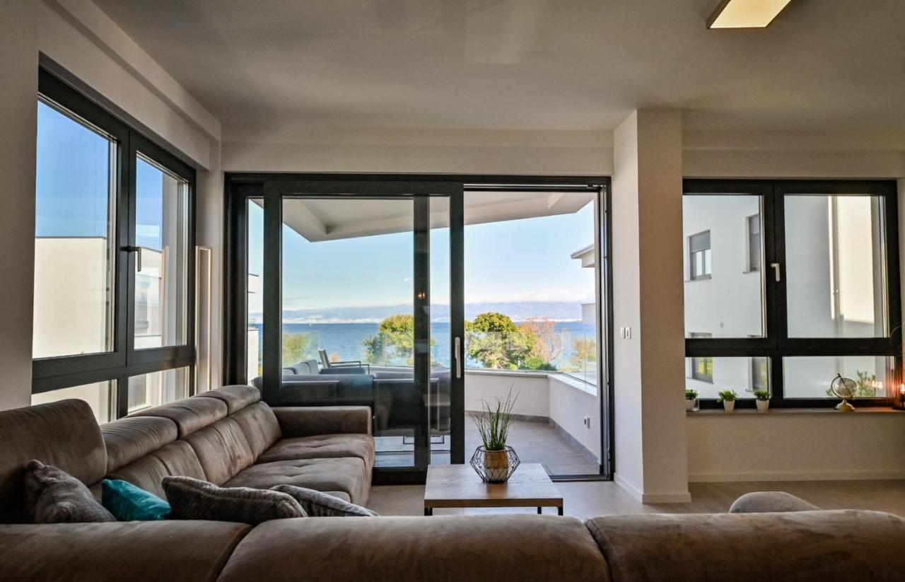 Two Bedroom Apartment Blue Sea Malinska Exterior foto